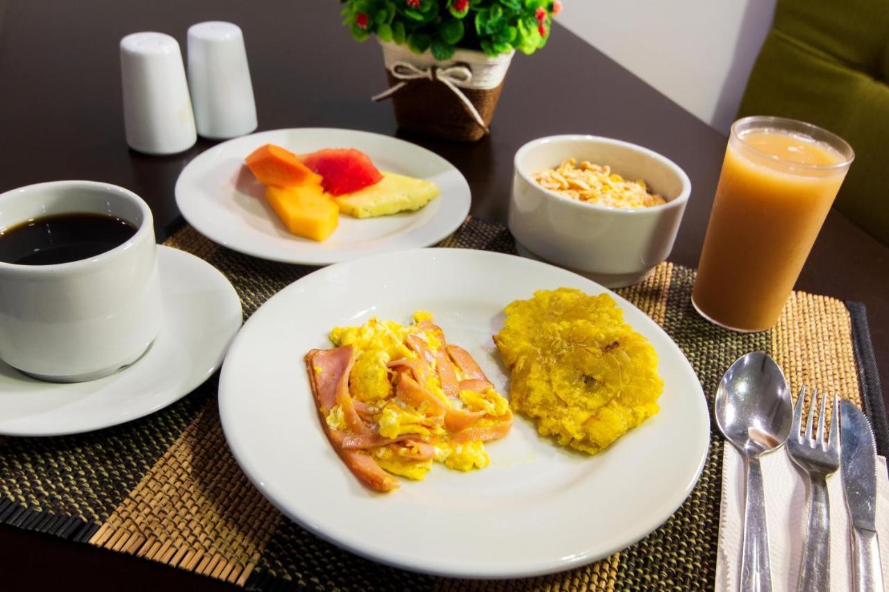 Hotel Avexi Suites Cartagena Buitenkant foto
